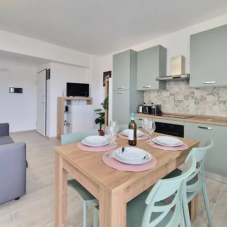 Centro Wi-fi Train Station Near The Sea